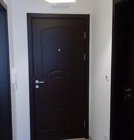 In Rodina 1 شقة *